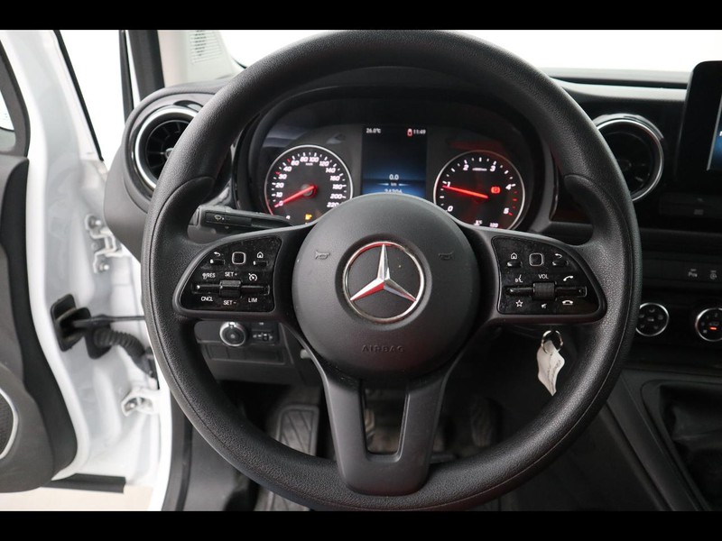 13 - Mercedes Vans Citan 110 cdi furgone long pro