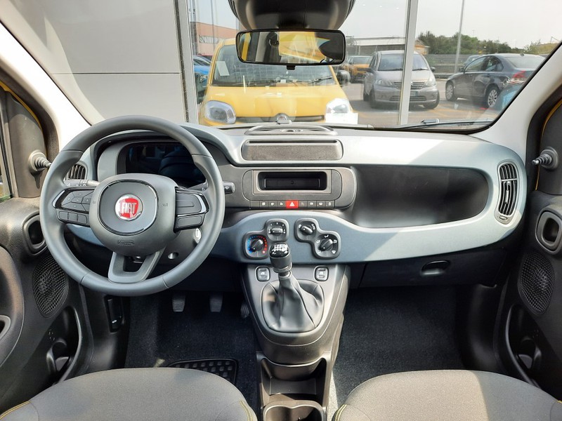 7 - Fiat Panda 1.0 firefly hybrid 70cv s&s