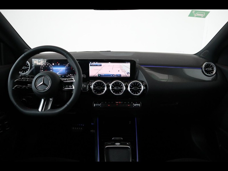 13 - Mercedes GLA 250 e plug-in-hybrid amg line premium 8g-dct