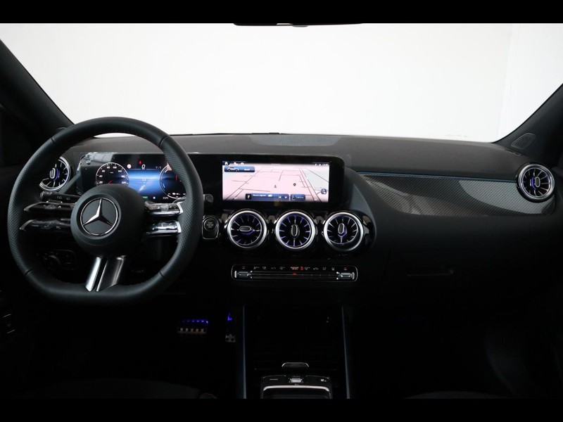 13 - Mercedes GLA 250 e plug-in-hybrid amg line premium 8g-dct