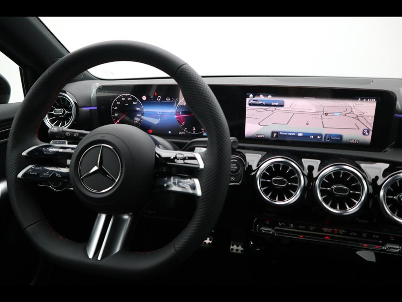 13 - Mercedes Classe A 180 d amg line advanced plus speedshift dct amg 8g