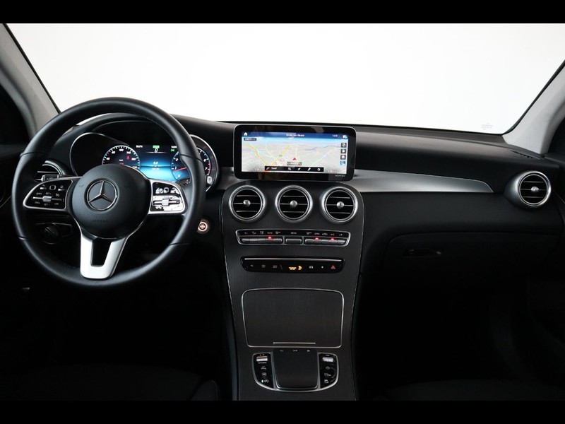 13 - Mercedes GLC suv 200 mild hybrid (eq-boost) sport 4matic 9g-tronic plus