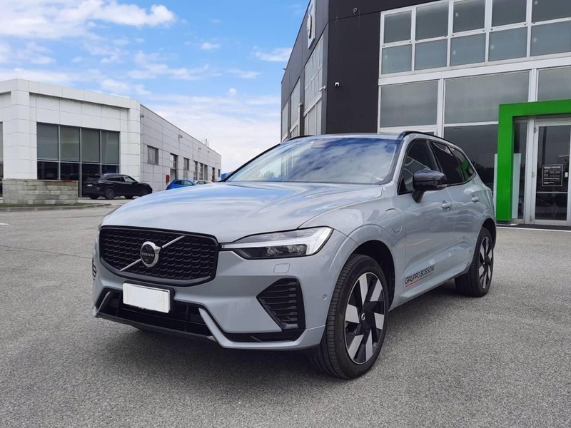 1 - Volvo XC60 2.0 t6 recharge plug-in hybrid  ultimate dark awd automatico obc 6,4kw