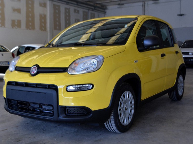 1 - Fiat Panda 1.0 firefly hybrid 70cv s&s