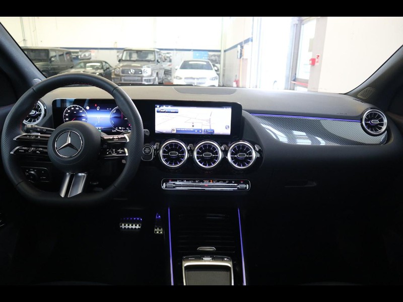 13 - Mercedes GLA 250 e plug-in-hybrid amg line premium 8g-dct