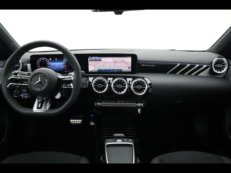 13 - AMG Classe A amg 35 premium amg 4matic speedshift dct amg 8g