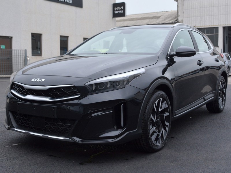 1 - Kia Xceed 1.5 t-gdi mhev 160cv business mt