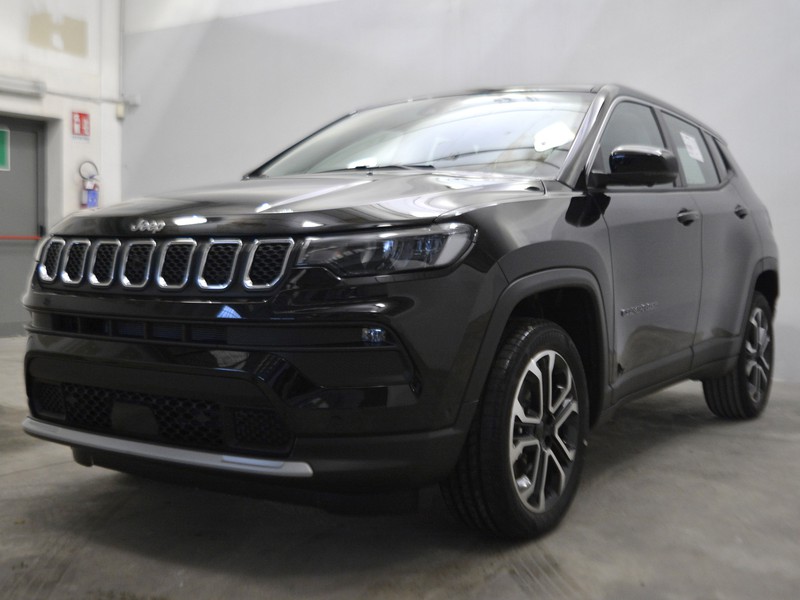 1 - Jeep Compass 1.5 turbo t4 mhev 130cv altitude 2wd