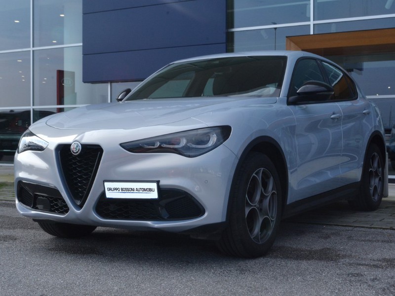 1 - Alfa Romeo Stelvio 2.2 turbo 210cv sprint q4 at8