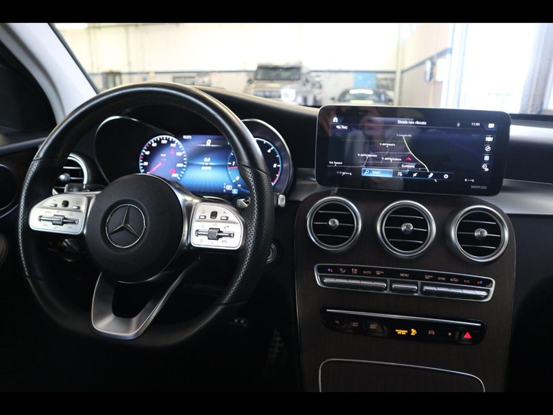 13 - Mercedes GLC suv 300 d premium 4matic 9g-tronic plus