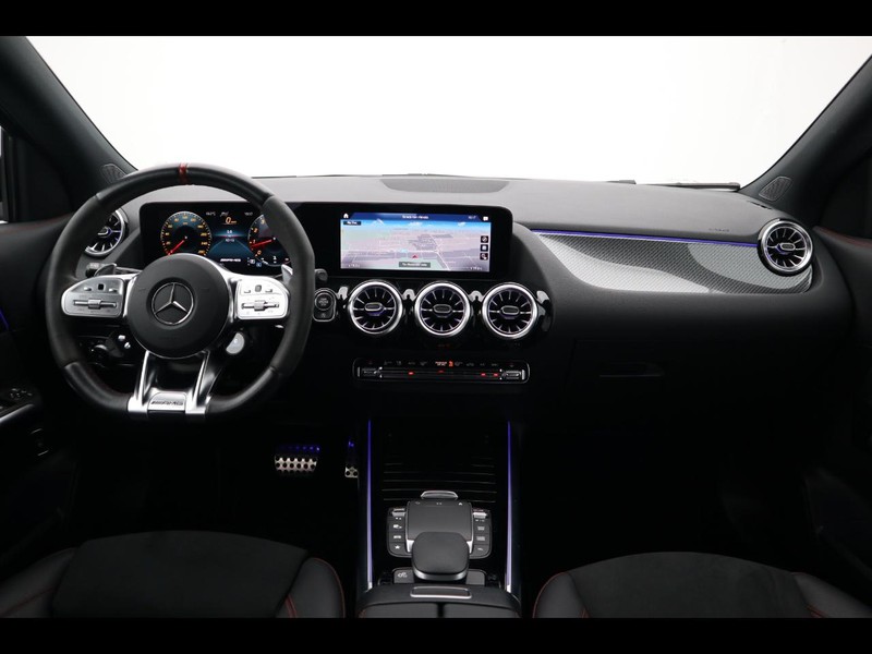 13 - AMG GLA amg 35 4matic speedshift dct amg 8g