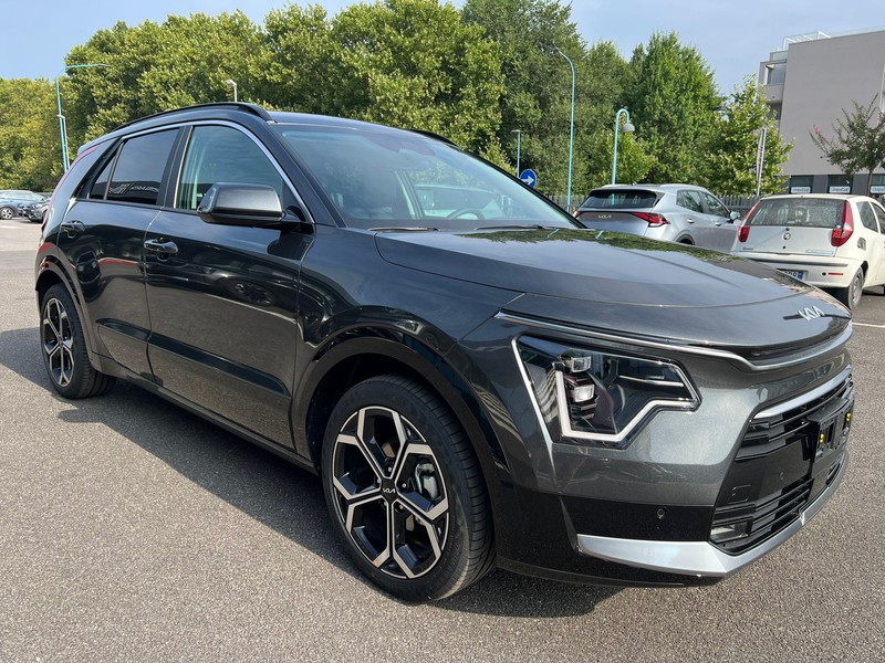 1 - Kia Niro 1.6 gdi hev style dct