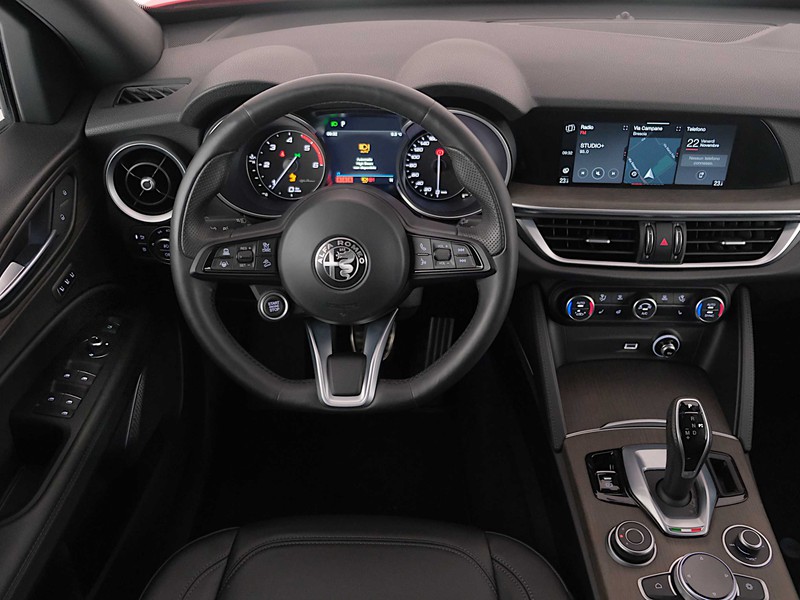 7 - Alfa Romeo Stelvio 2.2 turbo 210cv ti q4 at8