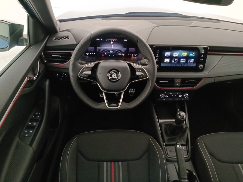 7 - Skoda Kamiq 1.0 tsi 115cv monte carlo