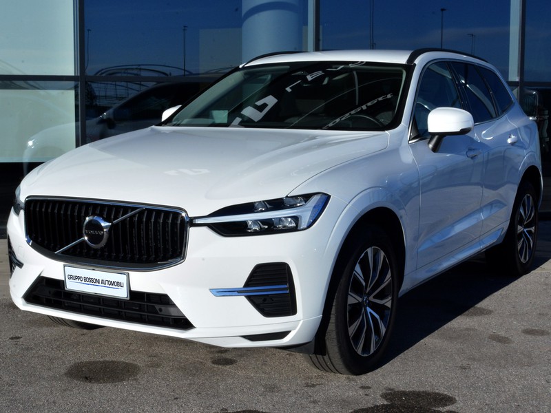 1 - Volvo XC60 2.0 b4 momentum pro awd automatico