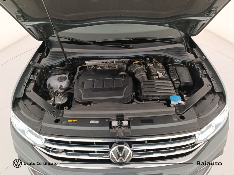 19 - Volkswagen Tiguan 2.0 tdi scr 150cv r-line dsg