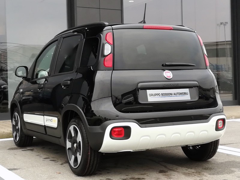 7 - Fiat Panda pandina 1.0 firefly hybrid 70cv s&s