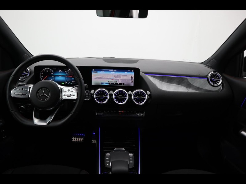 13 - Mercedes GLA 250 e plug in hybrid (e eq-power) premium 8g-dct