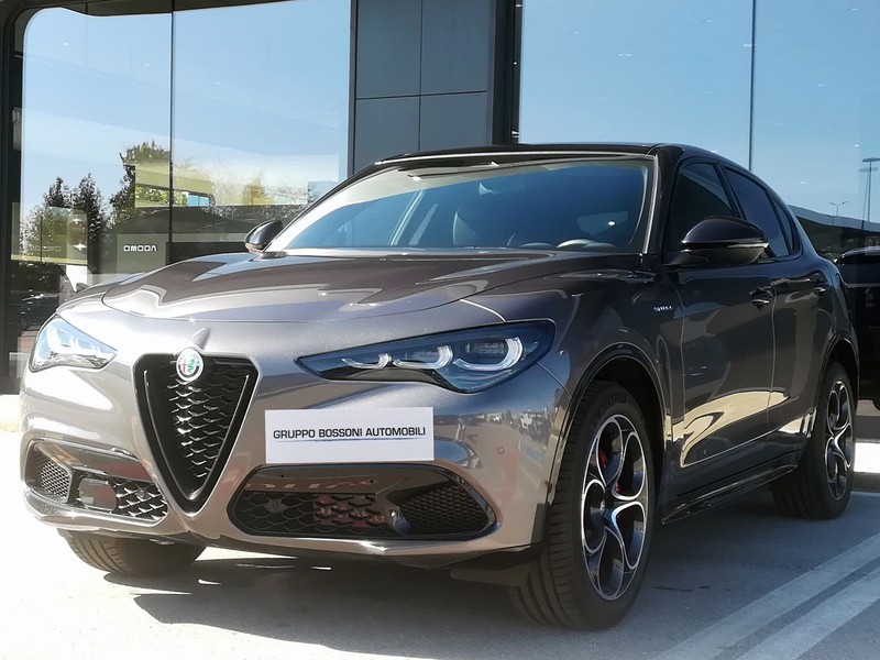 1 - Alfa Romeo Stelvio 2.2 turbo 210cv veloce q4 at8