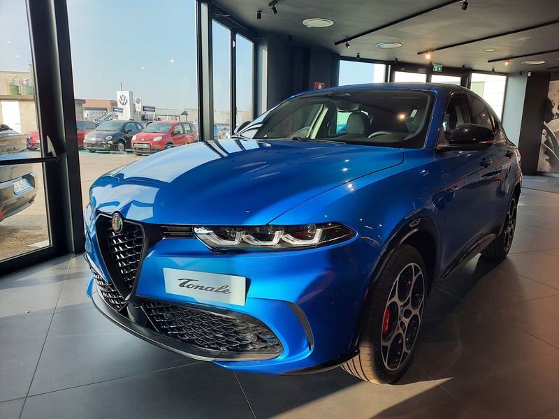 1 - Alfa Romeo Tonale 1.3 plug in hybrid 280cv veloce q4 at6