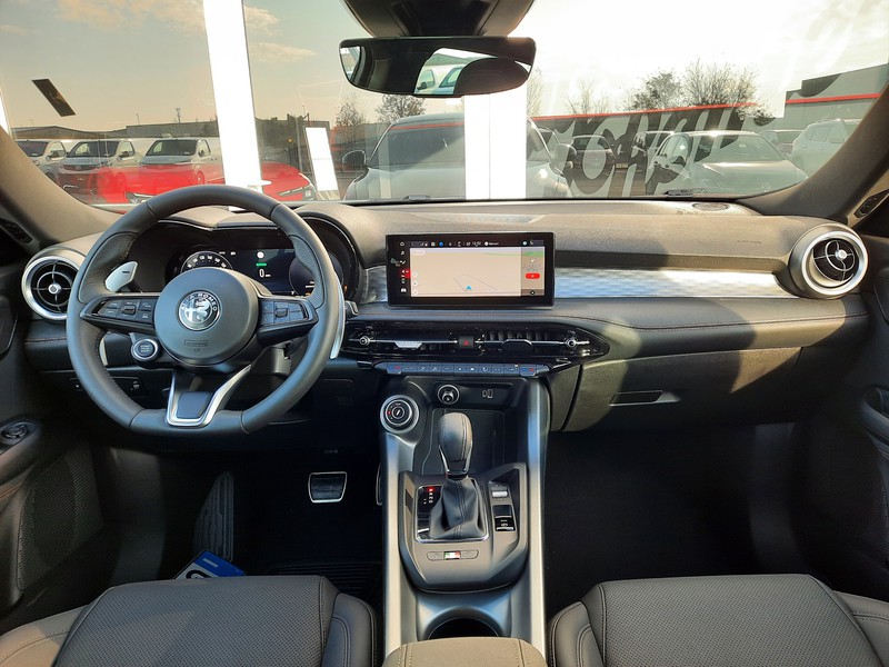 7 - Alfa Romeo Tonale 1.3 plug in hybrid 280cv veloce q4 at6