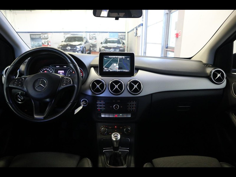 13 - Mercedes Classe B 160 d sport