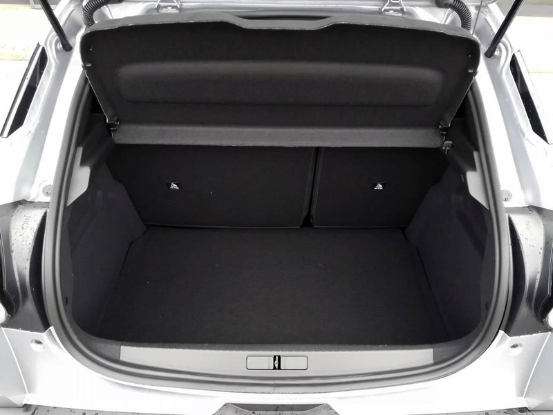 19 - Lancia Ypsilon 1.2 mhev 110cv e-dct