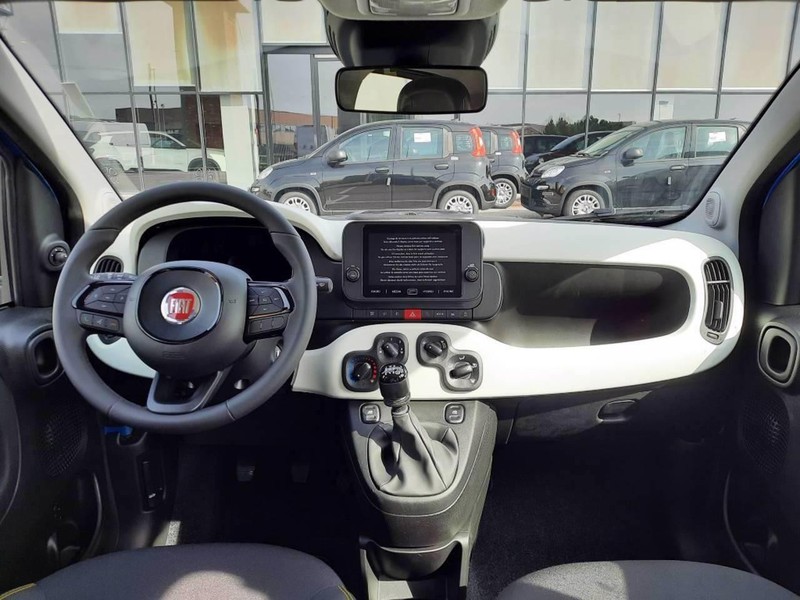 7 - Fiat Panda pandina 1.0 firefly hybrid 70cv s&s