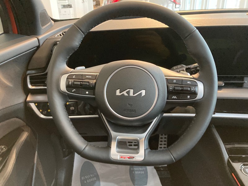 13 - Kia Sportage 1.6 t-gdi hev 210cv gt-line sunroof pack at6
