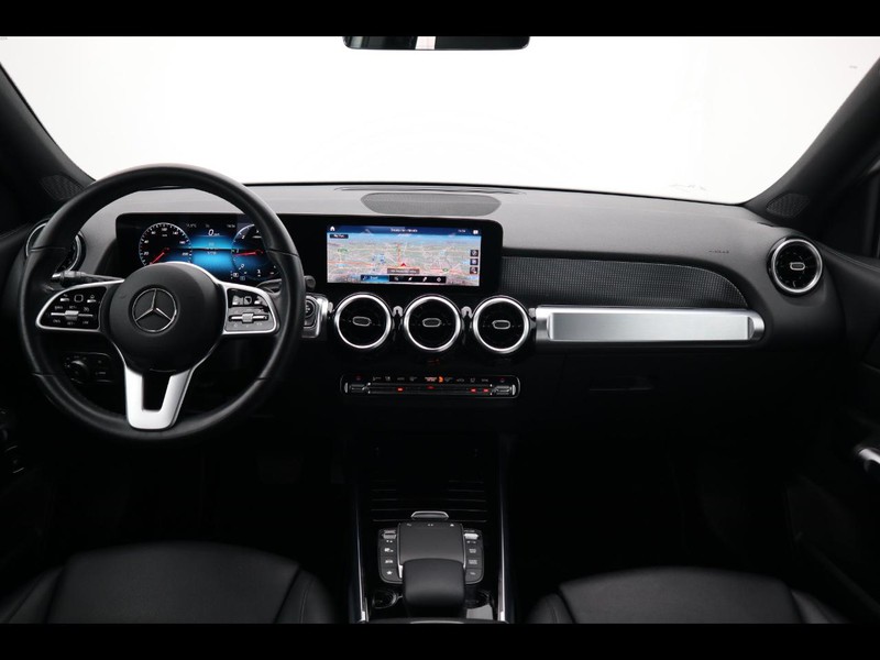 13 - Mercedes GLB 200 d sport plus 8g-dct