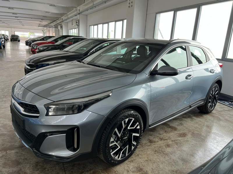 1 - Kia Xceed 1.0 t-gdi gpl 94cv business mt