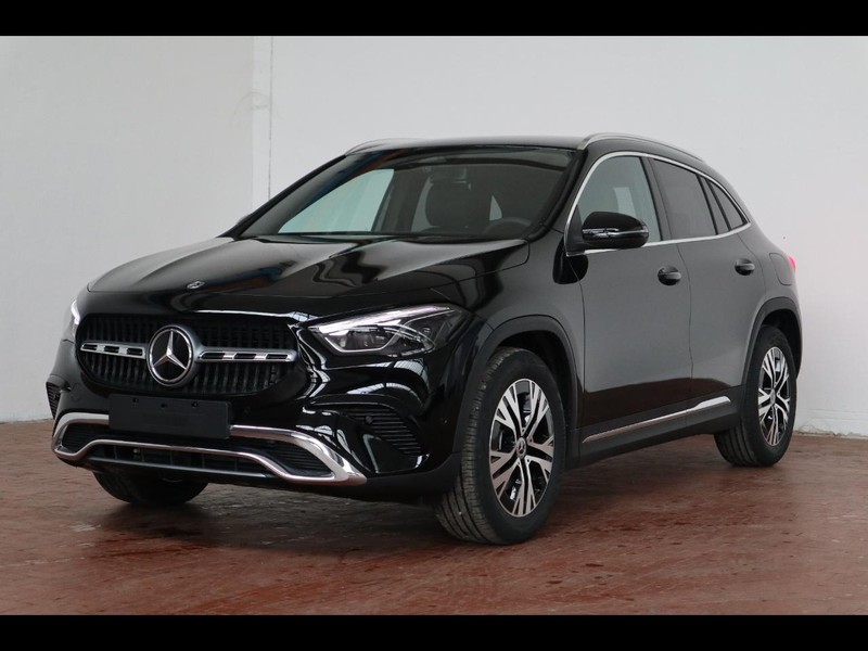 1 - Mercedes GLA 180 d progressive advanced 8g-dct