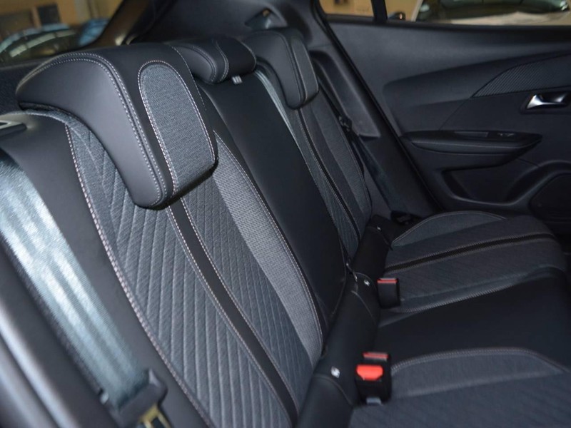 7 - Peugeot 2008 1.2 puretech 130cv allure eat8 s&s