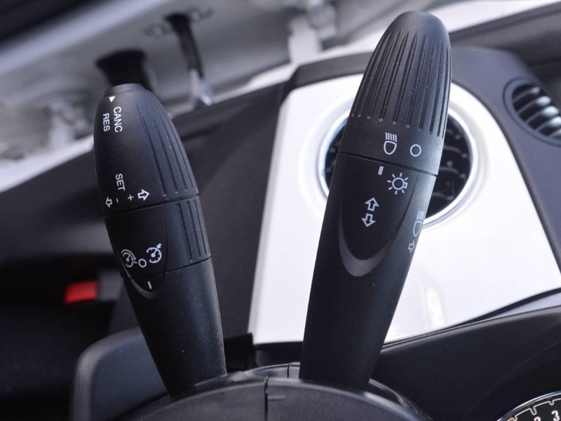 19 - Fiat 500 1.0 firefly hybrid 70cv dolcevita