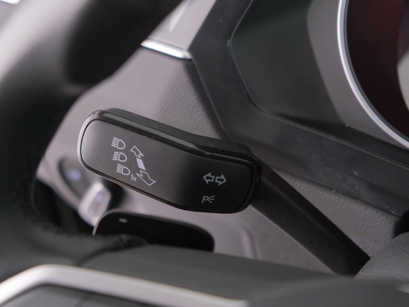 25 - Volkswagen Tiguan 2.0 tdi scr 150cv life dsg