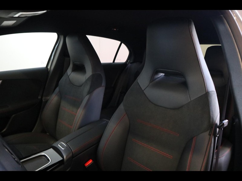 7 - Mercedes Classe A 250 e plug-in-hybrid amg line advanced plus speedshift dct amg 8g