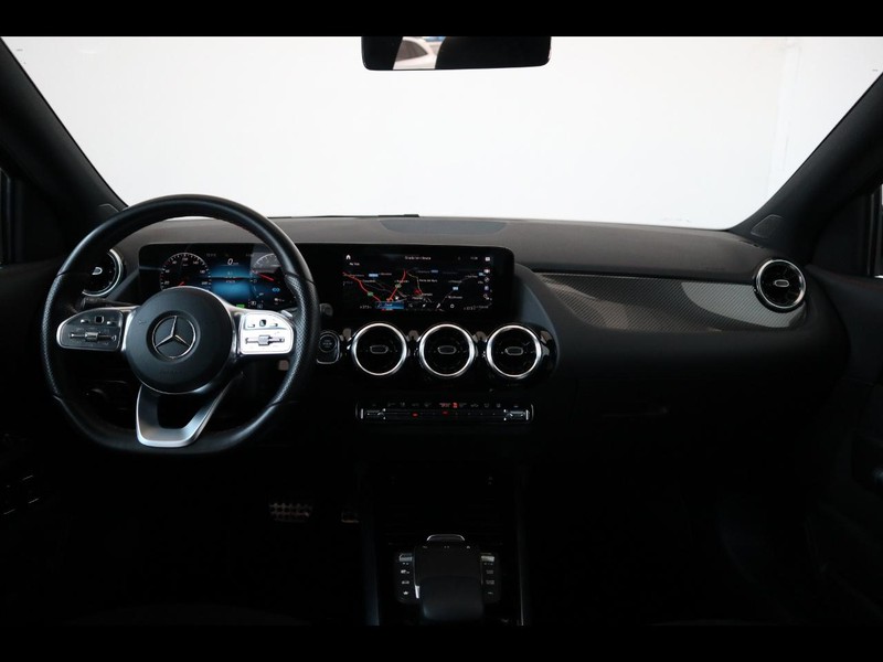 13 - Mercedes GLA 250 e plug in hybrid (e eq-power) premium 8g-dct