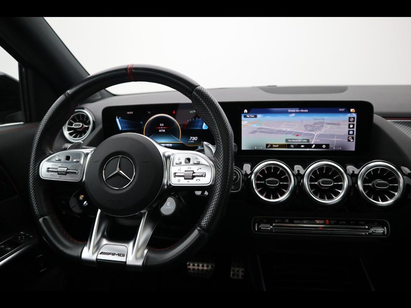 13 - AMG GLA amg 35 race edition 4matic speedshift dct amg 8g