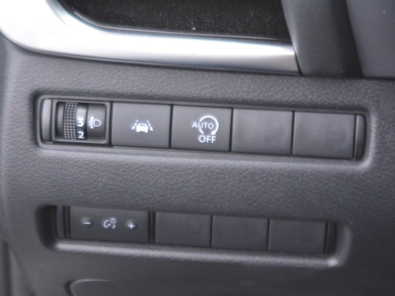19 - Nissan Qashqai 1.3 mild hybrid 158cv n-connecta 2wd xtronic