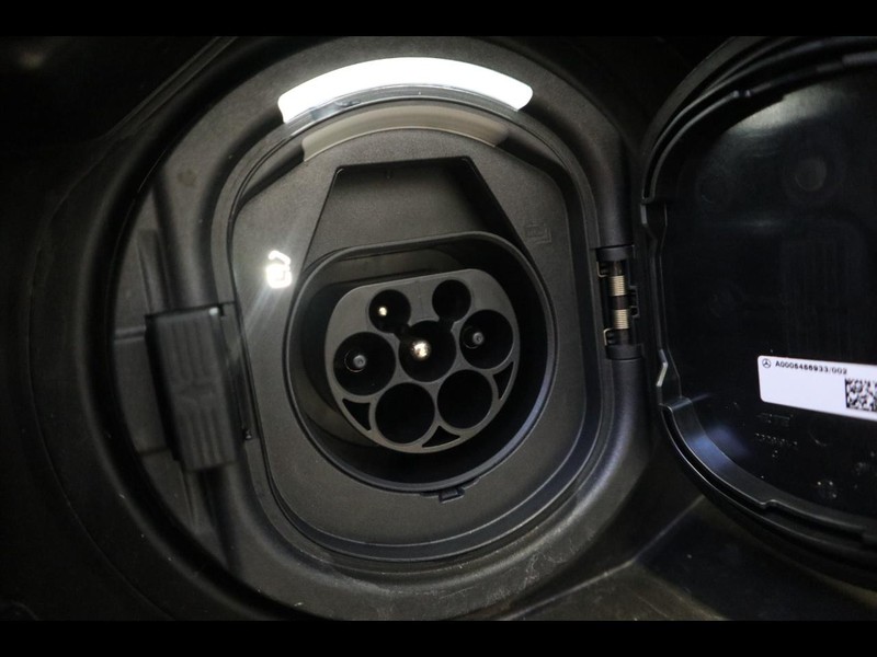 19 - Mercedes Classe A 250 e plug-in-hybrid amg line advanced plus speedshift dct amg 8g