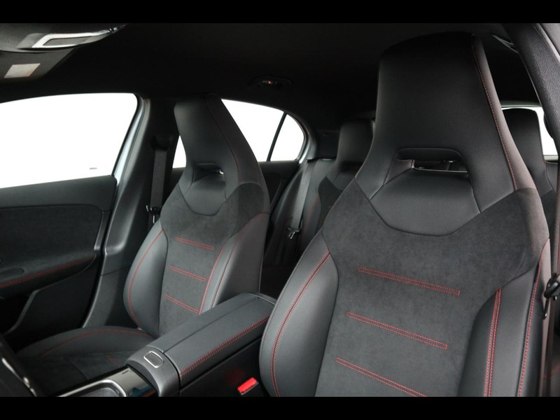 7 - Mercedes Classe A 250 e plug-in-hybrid amg line advanced plus speedshift dct amg 8g