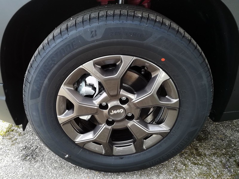 13 - Jeep Avenger 1.2 turbo 100cv longitude fwd