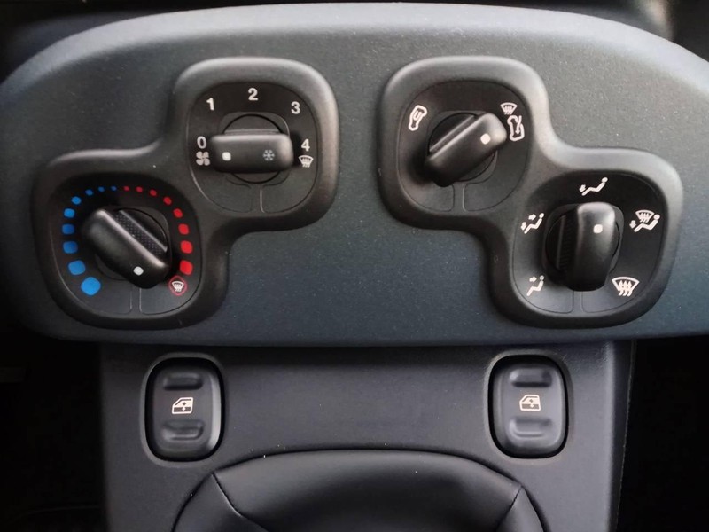 13 - Fiat Panda 1.0 firefly hybrid 70cv s&s