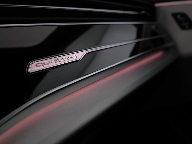 25 - Audi Q8 55 3.0 v6 tfsi e sport quattro tiptronic