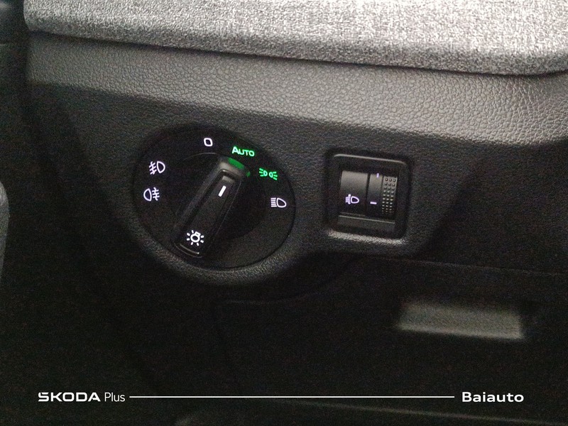 19 - Skoda Kamiq 1.0 tsi 115cv selection