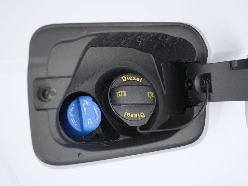 31 - Skoda Karoq 1.0 tsi act 115cv executive