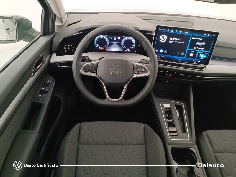 7 - Volkswagen Golf variant 1.5 etsi act 115cv life