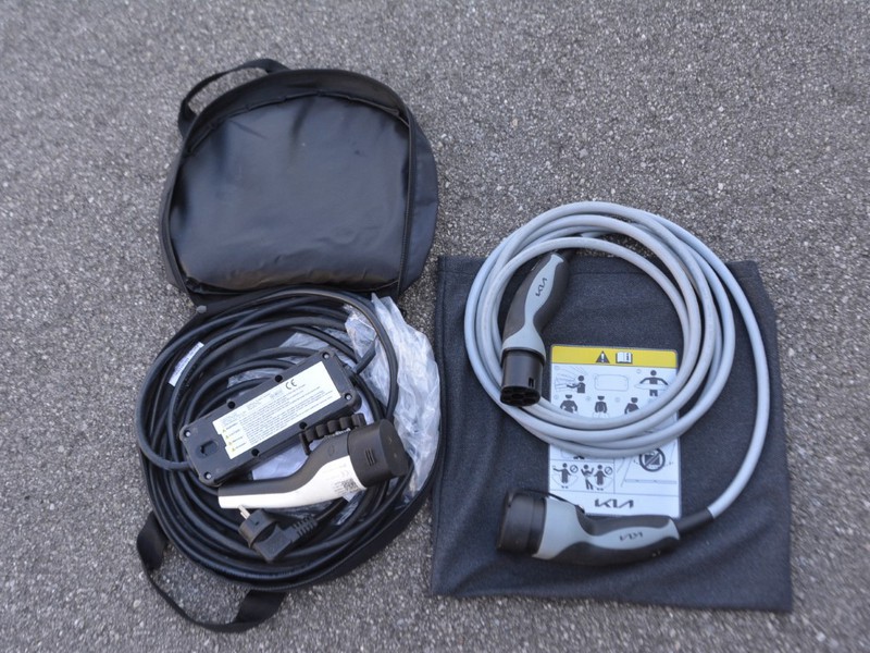 13 - Kia Niro 1.6 gdi plug-in hybrid style dct6
