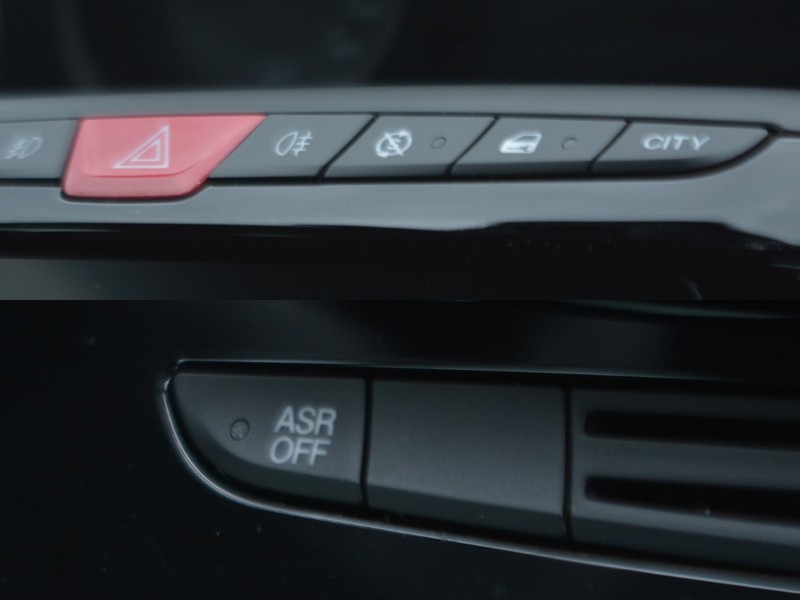 19 - Lancia Ypsilon 1.0 firefly hybrid 70cv gold plus s&s