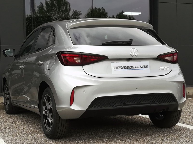 7 - Mg MG3 1.5 hybrid+ luxury